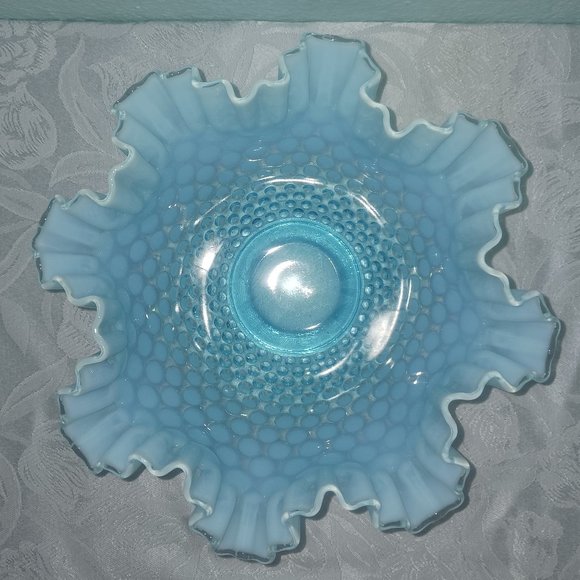 Vintage Fenton Hobnail Blue Opalescent Large Ruffle Top Bowl - Picture 5 of 5